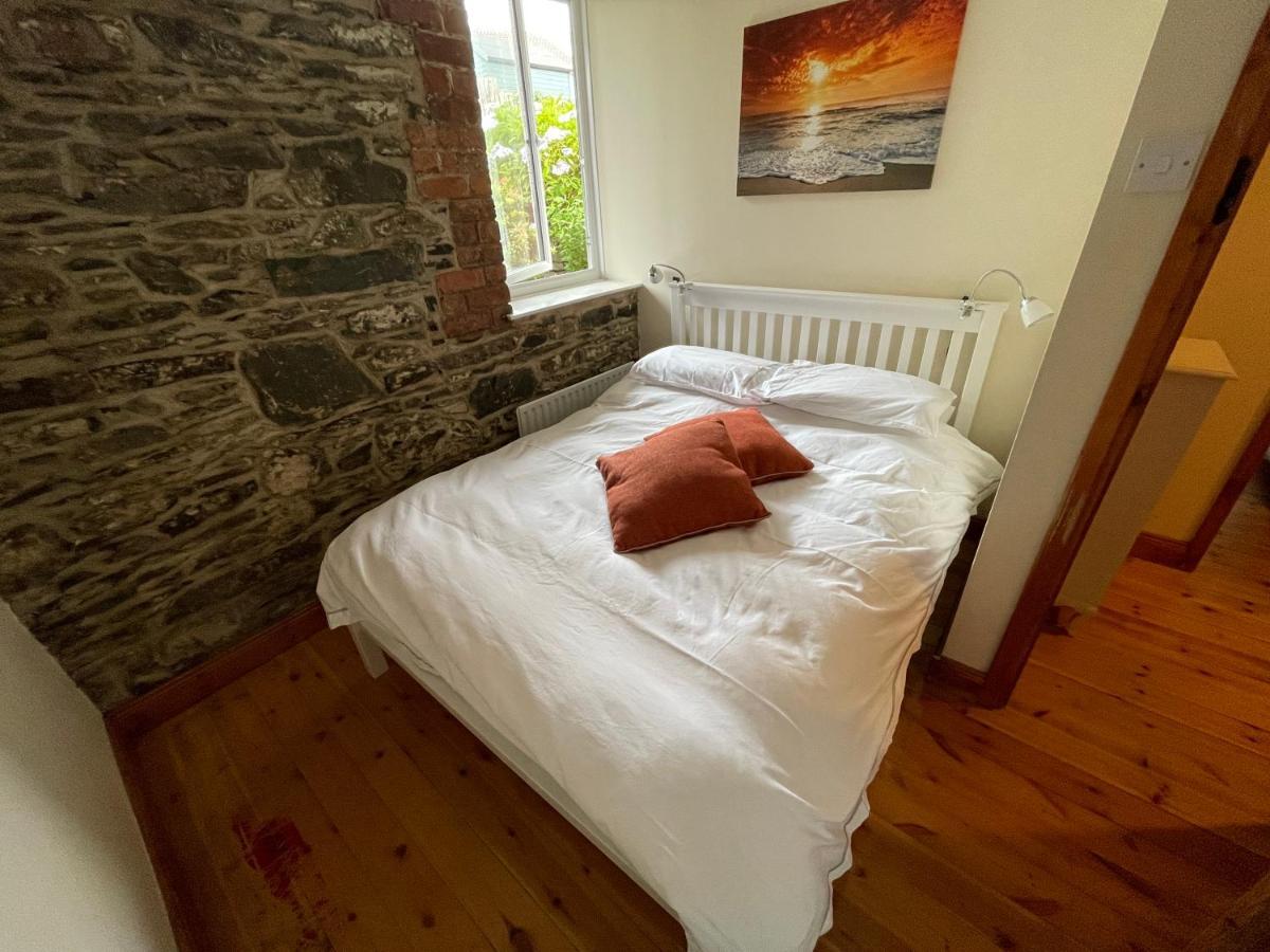 Lovely Apartment Overlooking The Harbour And Bay Ardglass Zewnętrze zdjęcie